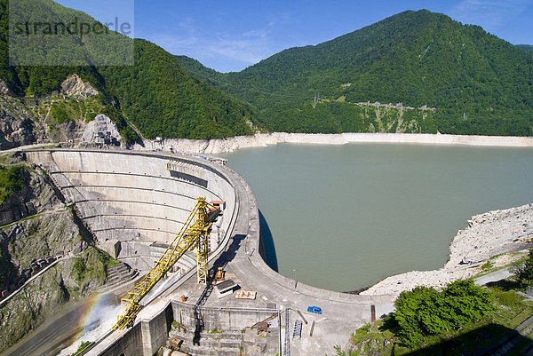 Enguri-Staumauer  Inguri-Damm zwischen Georgien und Abchasien  Vorderasien