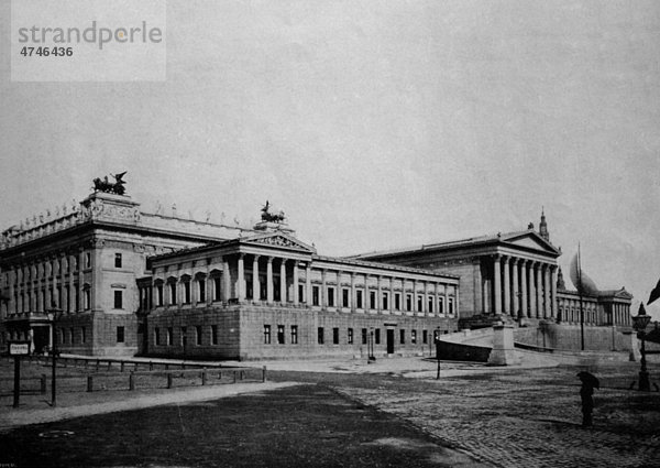Eine der ersten Autotypien vom Parlament in Wien  Österreich  historisches Bild  1884