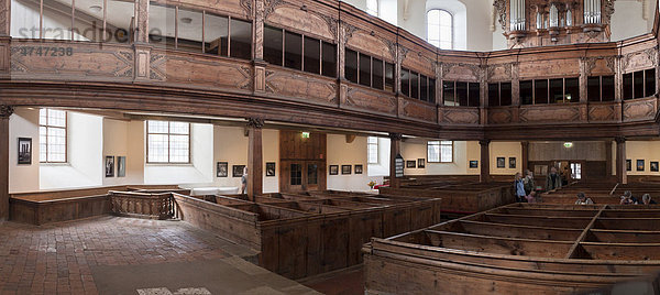 Inneneinrichtung aus Holz in der St. Blasii Kirche in der Altstadt von Quedlinburg  Unesco-Weltkulturerbe  Ostharz  Sachsen-Anhalt  Deutschland  Europa