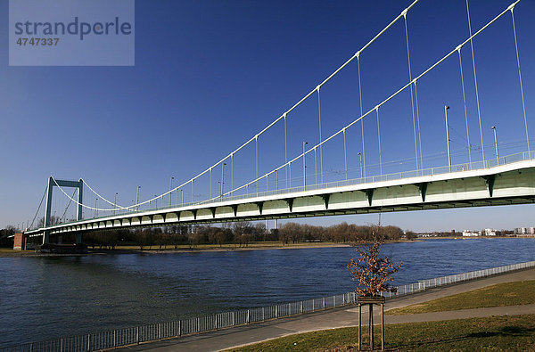 Mülheimer Brücke  Köln-Mülheim  Köln  Nordrhein-Westfalen  Deutschland  Europa
