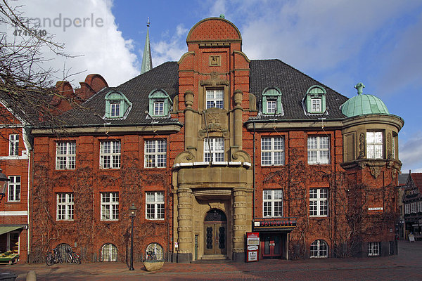Historisches Rathaus in der Altstadt von Buxtehude  Altes Land  Niedersachsen  Deutschland  Europa