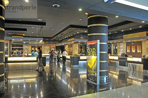 Duty-Free-Shops  Terminal 3  Internationaler Flughafen  Dubai Stadt  Vereinigte Arabische Emirate  Naher Osten  Asien