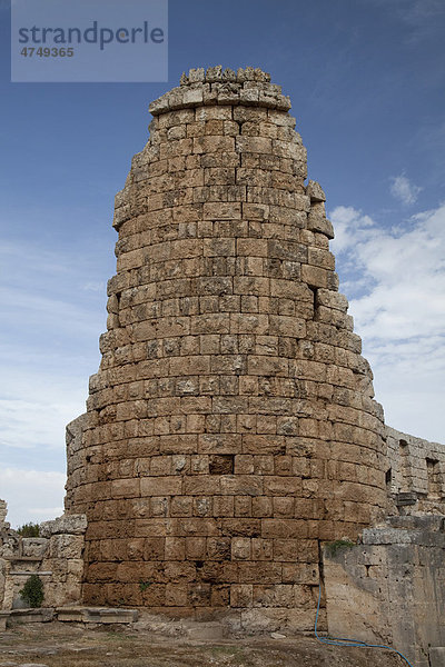 Hellenistisches Tor  Stadttor  antike Ausgrabungsstätte Perge  Antalya  Türkische Riviera  Türkei  Asien