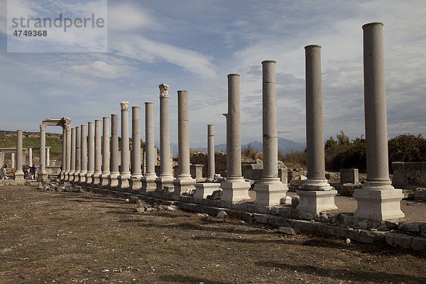 Marktplatz  antike Ausgrabungsstätte Perge  Antalya  Türkische Riviera  Türkei  Asien