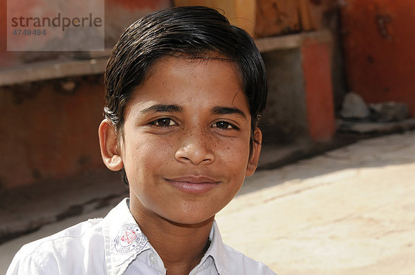 Indischer Junge  Portrait  Jaipur  Rajasthan  Indien  Asien