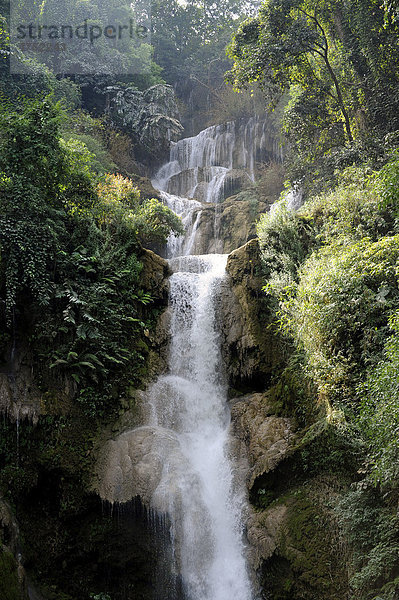 Kuang Si Wasserfall  Luang Prabang  Laos  Südostasien  Asien