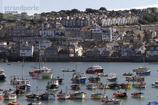 Blick auf St. Ives  Cornwall  England  Großbritannien  Europa