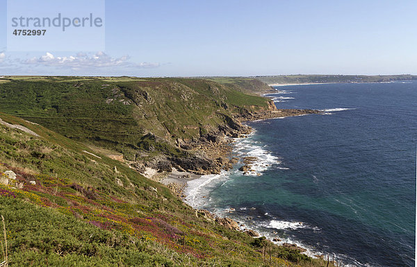 Küste am Cape Cornwall  Cornwall  England  Großbritannien  Europa