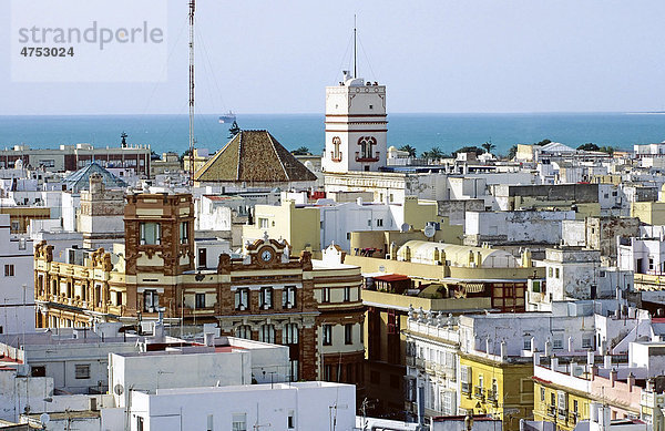 Blick auf Altstadt mit Torre Tavira  C·diz  Costa de la Luz  Andalusien  Spanien  Europa