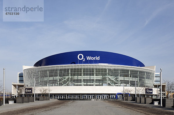 O2 World  moderne Multifunktionshalle für Veranstaltungen  Mühlenstraße  Berlin-Friedrichshain  Deutschland  Europa