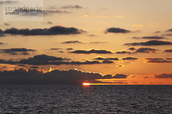 Sonnenuntergang am Meer  La Gomera  Kanaren  Spanien  Europa