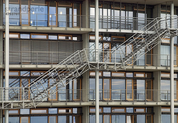 Treppenaufgang  Fassade der Bibliothek des Instituts für Weltwirtschaft  Kiel  Schleswig-Holstein  Deutschland  Europa
