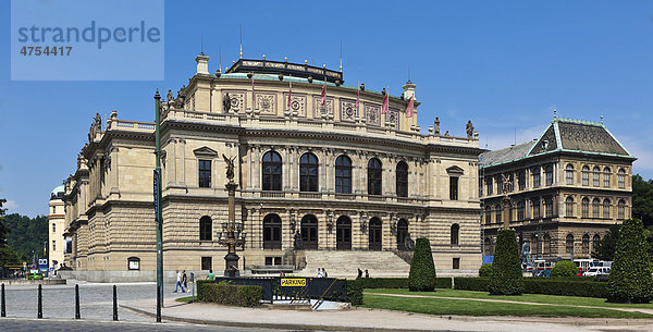 Das Nationaltheater  Rudolfinum  Prag  Tschechische Republik  Europa