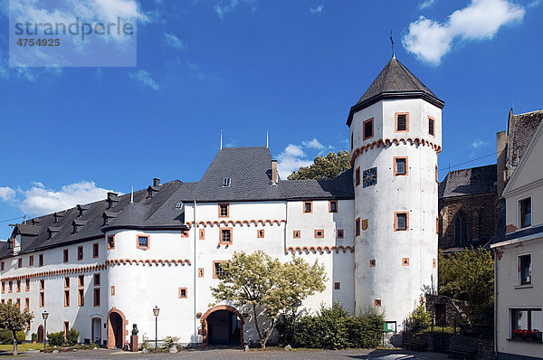 Schloss von der Leyen  Oberburg in Kobern-Gondorf an der Untermosel  Rheinland-Pfalz  Deutschland  Europa