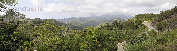 Panorama  Sierra del Purial  Kuba  Karibik  Mittelamerika