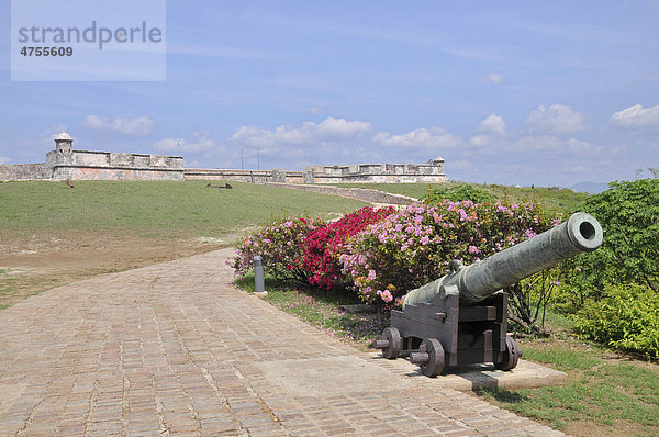 Kanone  El Morro  Santiago de Cuba  Altstadt  Kuba  Karibik  Mittelamerika