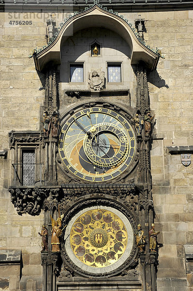 Astronomische Uhr am Rathausturm  Altstädter Ring  Altstadt  Prag  Böhmen  Tschechien  Europa