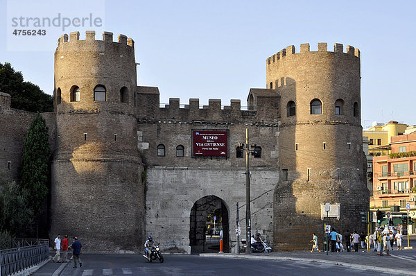 Porta San Paolo  Via Ostiense  Rom  Latium  Italien  Europa
