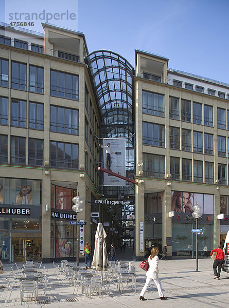 Passage Kaufinger Tor an der Kaufinger Straße im Bezirk Altstadt-Lehel  München  Bayern  Deutschland  Europa