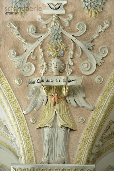 Religiöse Darstellung eines Engels mit Spruchband  Rokoko-Fresko  Taufkirche Elbach  Leitzachtal  Bayern  Deutschland  Europa