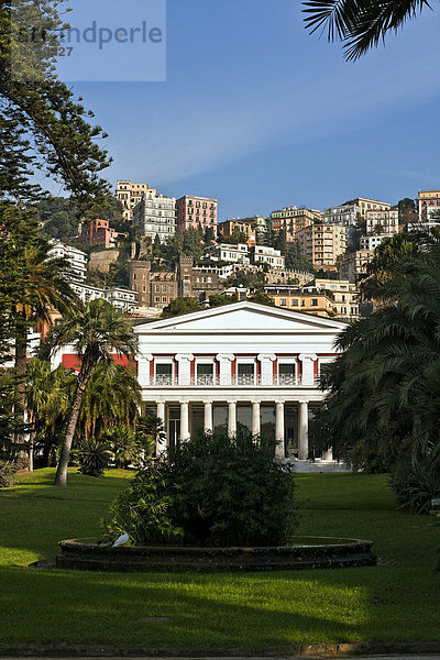 Villa Pignatelli  neoklassischer Stil  mit dem Museo Principe Diego Aragona Pignatelli Cortes  Neapel  Kampanien  Italien  Europa