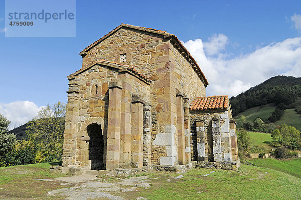 Santa Cristina de Lena  präromanische Kirche  Pola de Lena  Asturias  Asturien  Spanien  Europa