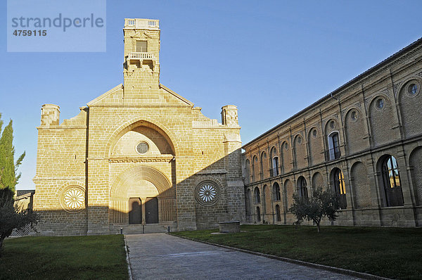 Monasterio de la Oliva  Kloster  Kirche  Carcastillo  Pamplona  Navarra  Spanien  Europa