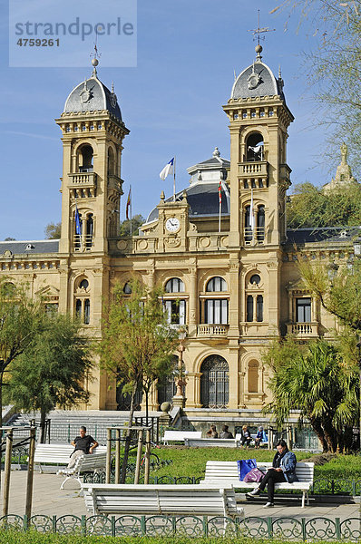 Alderdi Eder Park  Rathaus  San Sebastian  Pais Vasco  Baskenland  Spanien  Europa