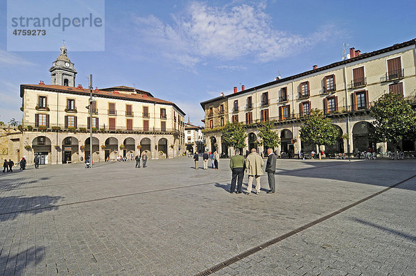 Plaza de los Fueros  Onati  Provinz Guipuzkoa  Guipuzcoa  Pais Vasco  Baskenland  Spanien  Europa