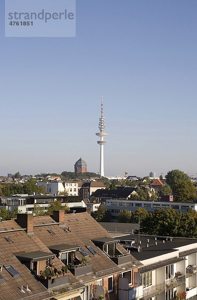 Wohnhäuser in Eimsbüttel  Wasserturm  Fernsehturm  Hamburg  Deutschland  Europa
