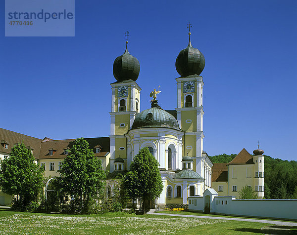 Klosterkirche St. Michael  Benediktinerabtei Metten  Niederbayern  Bayern  Deutschland  Europa