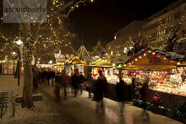 Weihnachtsmarkt in der Kleppingstraße  Dortmund  Ruhrgebiet  Nordrhein-Westfalen  Deutschland  Europa Weihnachtsmarkt