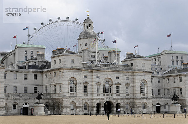Horse Guards Paradeplatz  hinten London Eye Riesenrad  London  England  Großbritannien  Europa