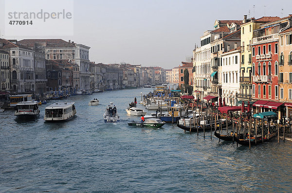 Boote  Canale Grande  Venedig  Venetien  Italien  Europa