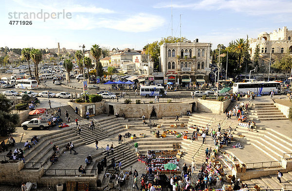 Platz vor dem Damaskustor  Altstadt  Ostjerusalem  Jerusalem  Israel  Naher Osten  Vorderasien