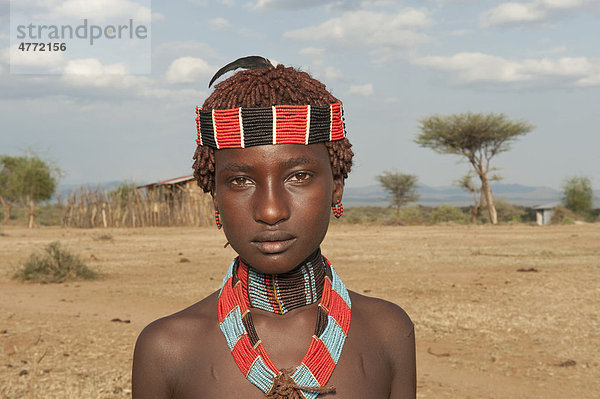 Junge Hamar Frau  Omo-Tal  Süd Äthiopien  Afrika