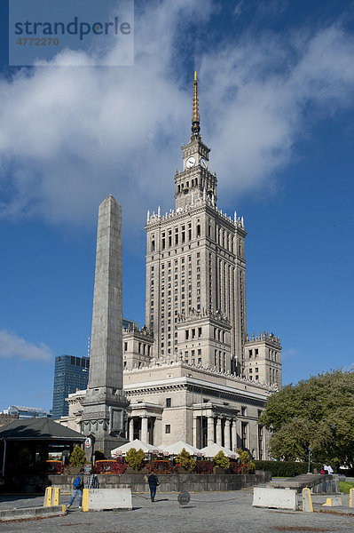 Kulturpalast  Hochhaus im Zuckerbäckerstil  Wahrzeichen  Warschau  Masowien  Polen  Europa