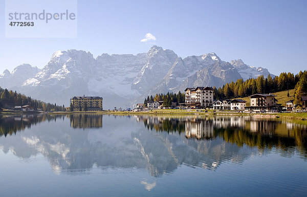 Hotel am Misurina See  Dolomiten  Südtirol  Italien  Europa