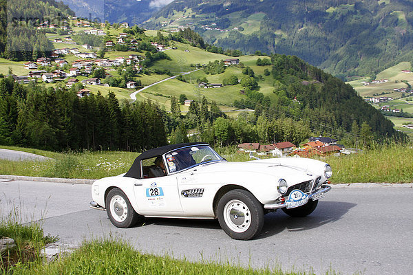 BMW 507  Baujahr 1959  gefahren von Thomas Haffa  Alpenrallye Kitzbühel 2010  Tirol  Österreich  Europa