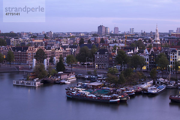 Blick auf Amsterdam gen Süden  Amsterdam  Holland  Niederlande  Europa