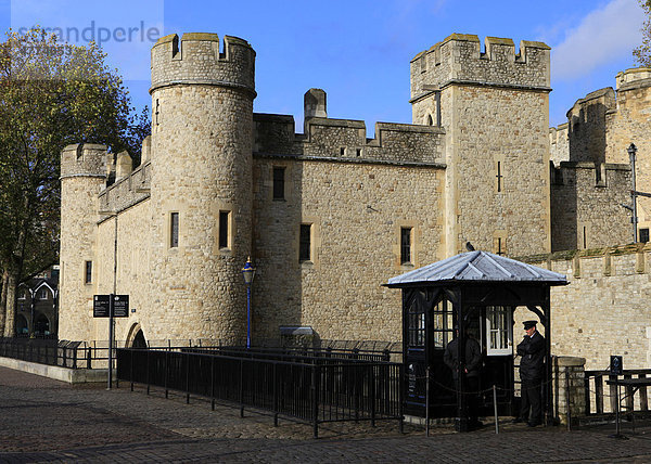 Tower mit Wachhaus  London  England  Vereinigtes Königreich  Europa