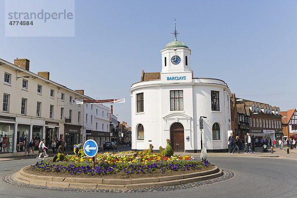Barclays Bank  Marktkreuz  Bridge Street  Stratford-upon-Avon  Warwickshire  England  Großbritannien  Europa