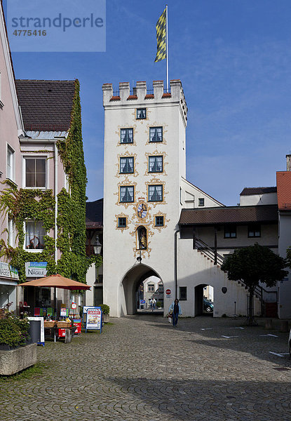 Altstadt und Blick auf das Westernacher Tor  Mindelheim  Schwaben  Landkreis Unterallgäu  Bayern  Deutschland  Europa