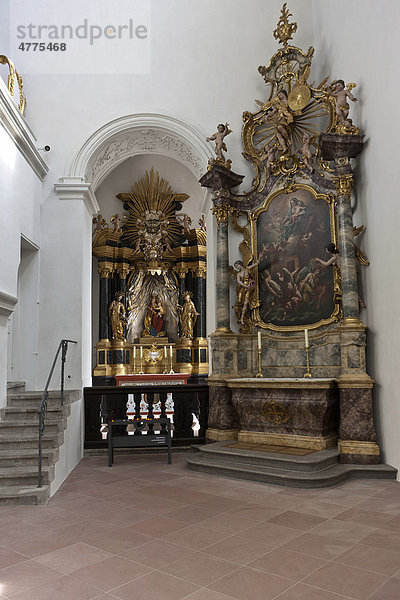Das Kollegiatstift Neumünster  Bistum Würzburg  Kardinal-Döpfner-Platz  Würzburg  Bayern  Deutschland  Europa