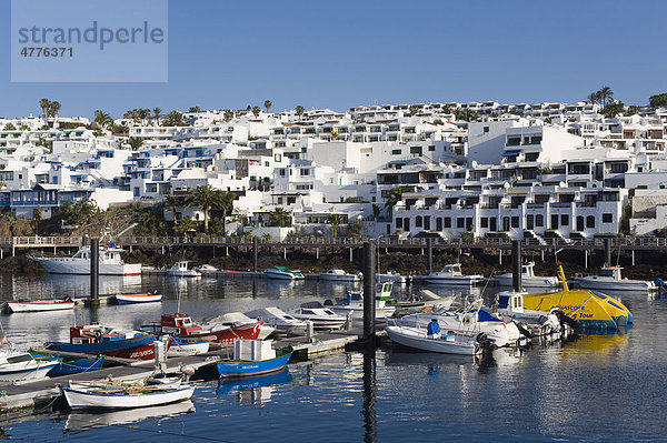 Fischerhafen  Puerto del Carmen  Lanzarote  Kanarische Inseln  Spanien  Europa