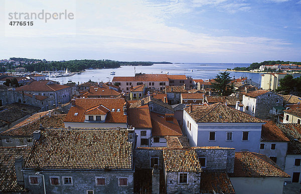Blick über die Altstadt von Porec  Istrien  Kroatien  Europa