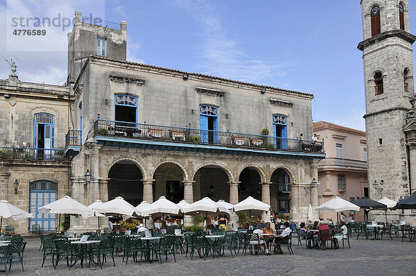 Plaza de la Catedral in Havanna  Altstadt  Kuba  Karibik  Mittelamerika