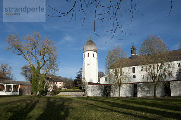 Kirchturm  Glockenturm  Kloster Frauenwörth der Benediktinerinnen  Fraueninsel  Frauenchiemsee  Chiemsee  Chiemgau  Oberbayern  Bayern  Deutschland  Europa
