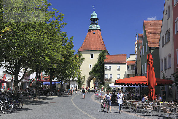 Unteres Tor in der Altstadt in Weiden in der Oberpfalz  Bayern  Deutschland  Europa