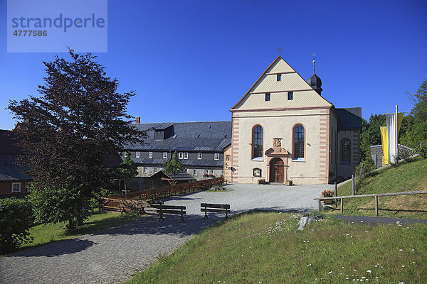 Kloster Kreuzberg  Franziskanerkloster in Bischofsheim  Landkreis Rhön-Grabfeld  Unterfranken  Bayern  Deutschland  Europa